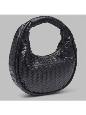MODA LUXE-Woven Circle Shoulder bag-Black-NWT-Retail $100